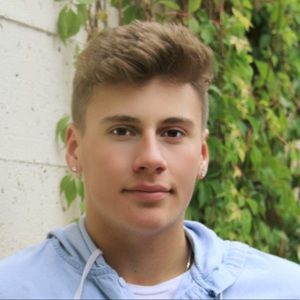 Meet your Posher, Cameron